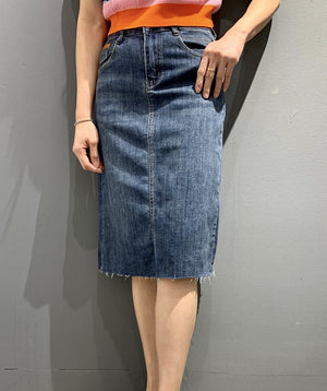 
            
                Load image into Gallery viewer, GB6770 - Billy Jean Denim Skirt
            
        